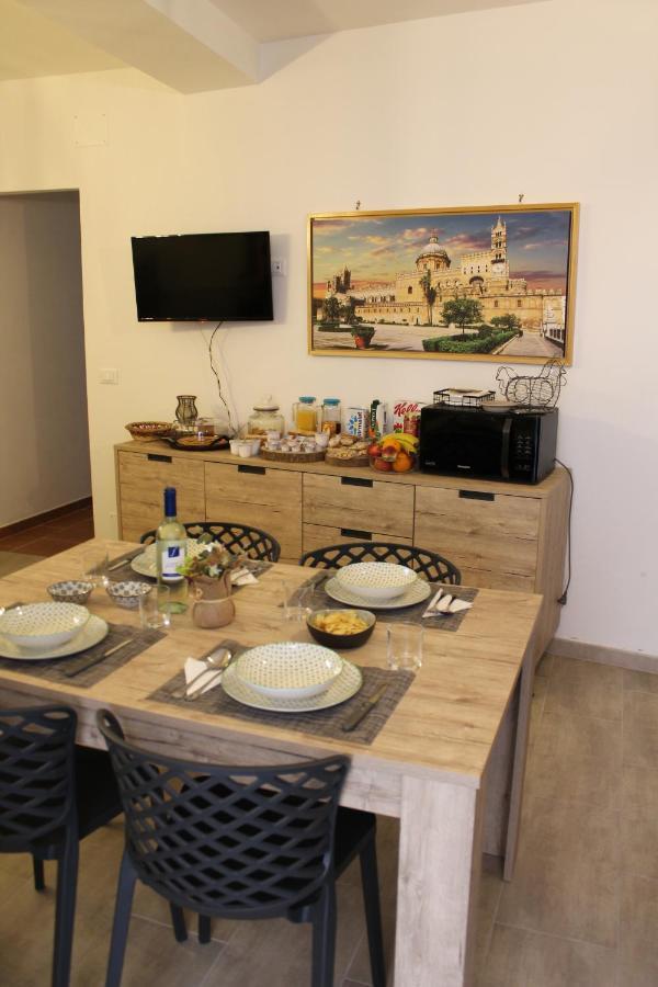 Zisa Home Ai Cantieri Culturali-Facile Posteggio In Strada No Ticket Palermo Ngoại thất bức ảnh