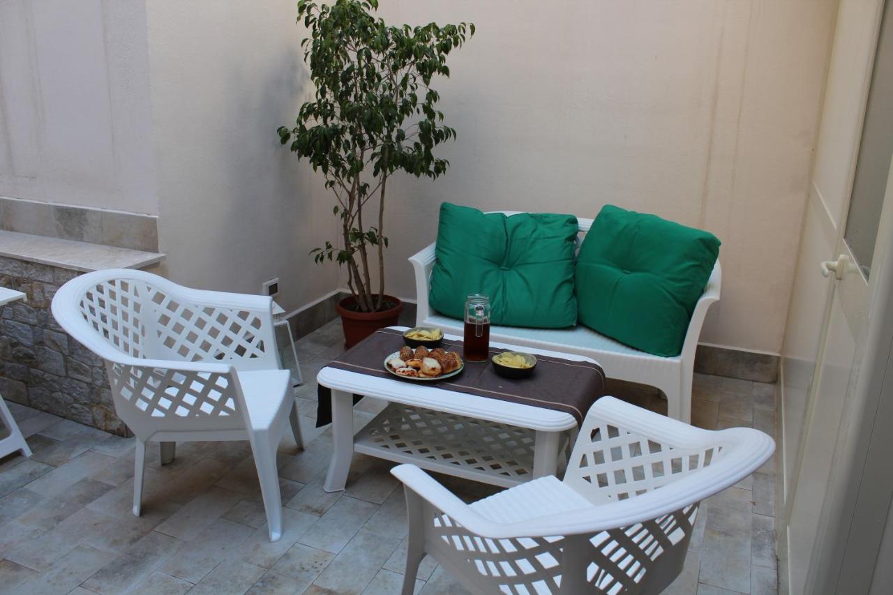 Zisa Home Ai Cantieri Culturali-Facile Posteggio In Strada No Ticket Palermo Ngoại thất bức ảnh