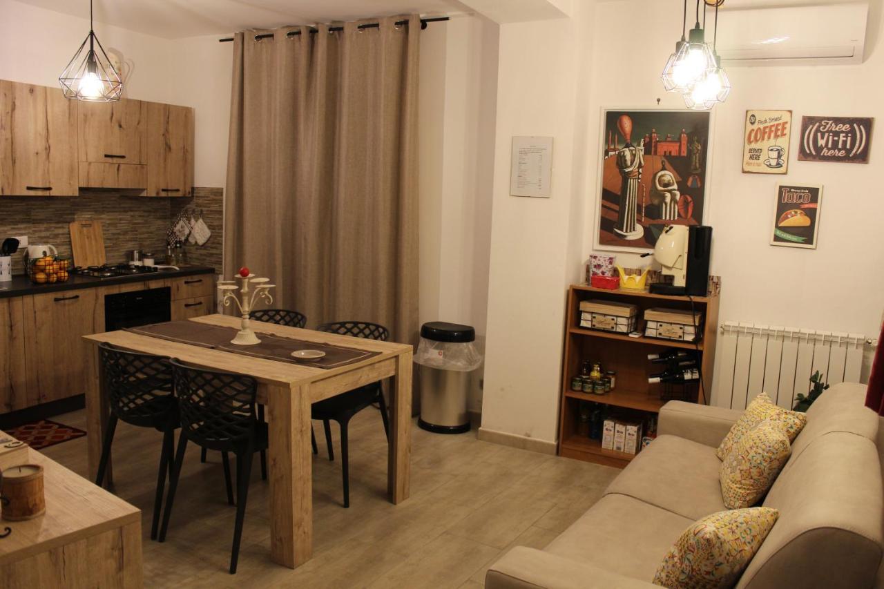 Zisa Home Ai Cantieri Culturali-Facile Posteggio In Strada No Ticket Palermo Ngoại thất bức ảnh